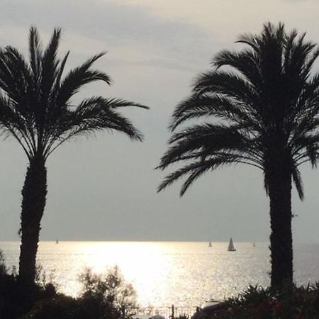 Sanarybeach Exterior foto